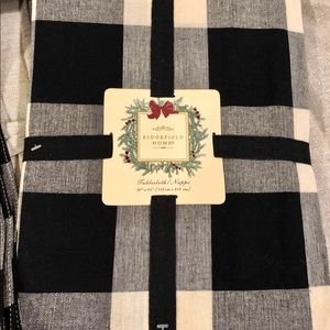 Black and White Buffalo Plaid Table Cloth